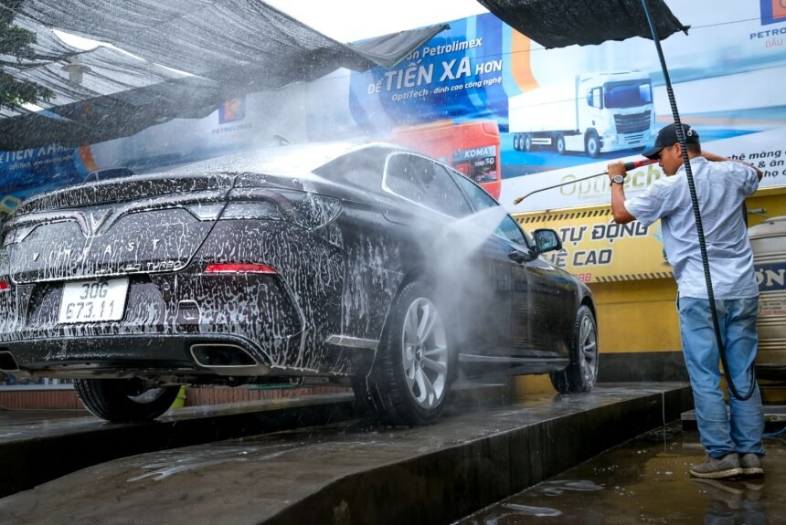 Professional car valeting in Hythe by GiroClean Auto Detailing protecting a vehicle from coastal salt, road grime and environmental contaminants with expert detailing and paint care.